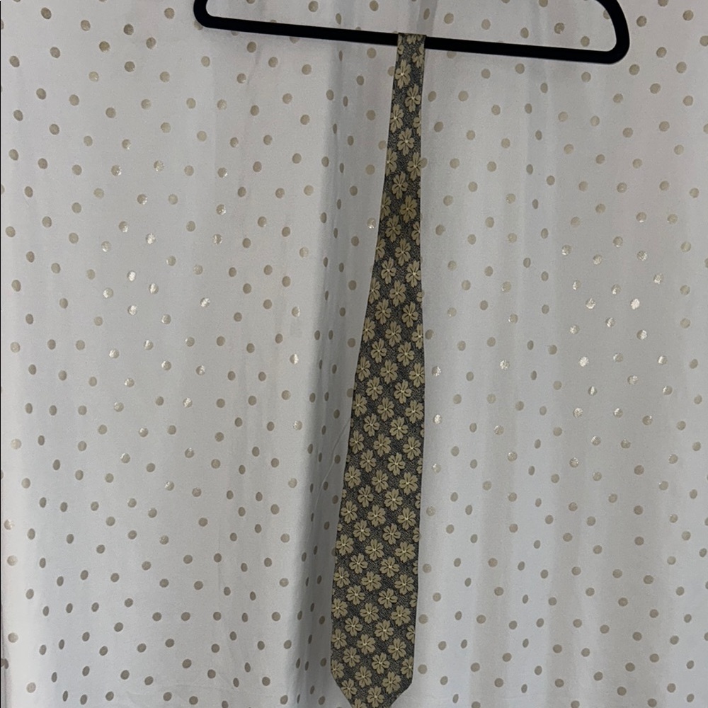 Giorgio Armani Black and Gold Floral Tie